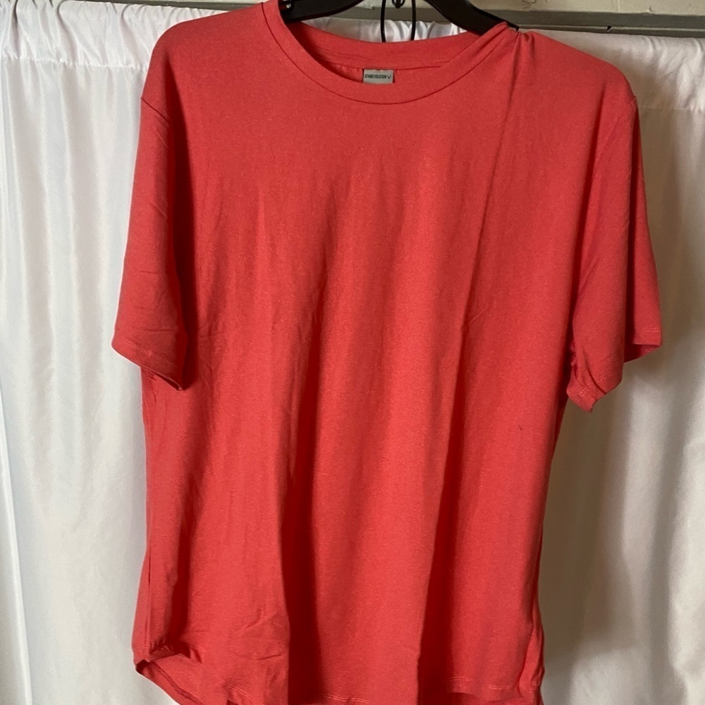 Classic‎ T-Shirt
